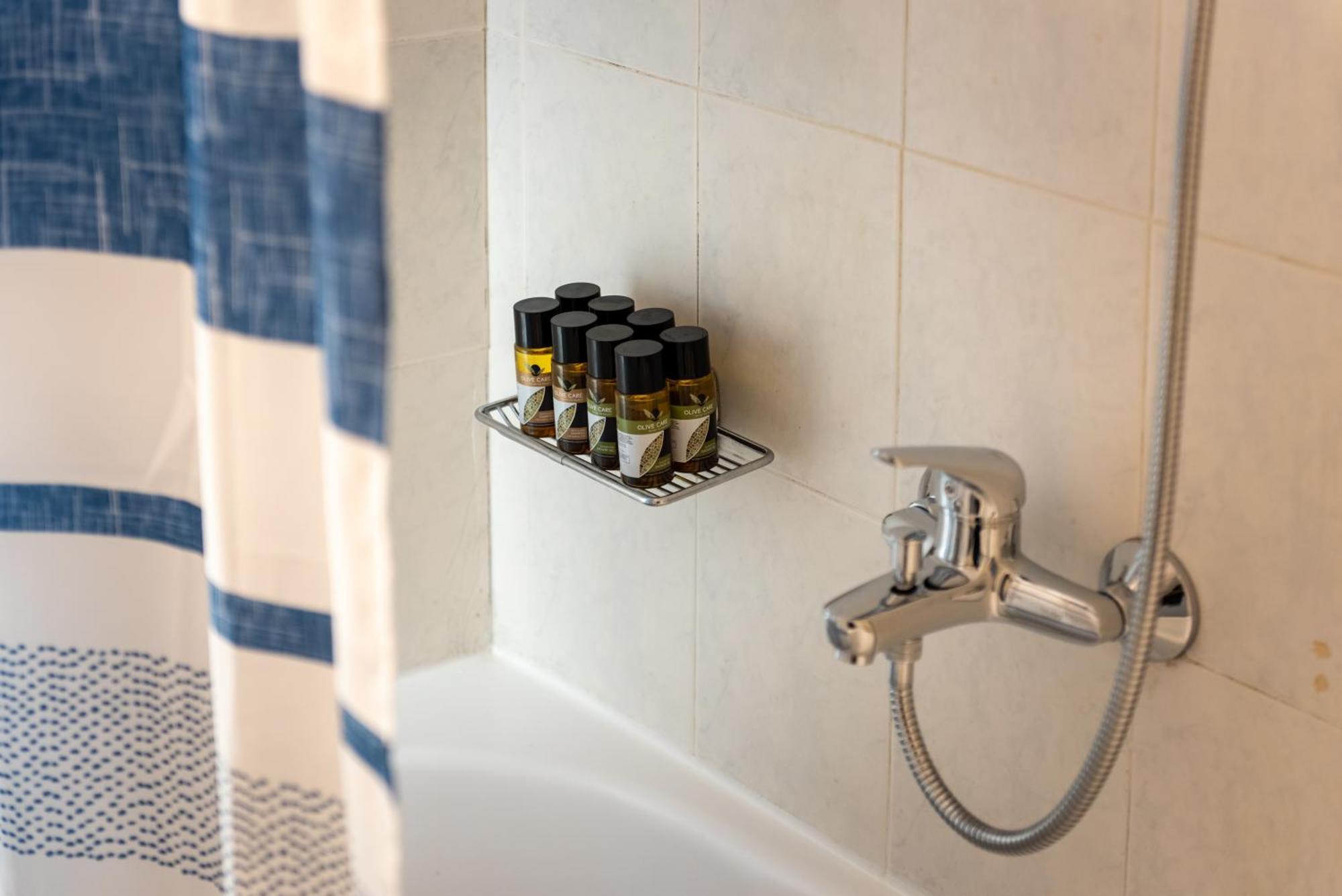 Kg Acropolis Escape Spa Apartment أثينا المظهر الخارجي الصورة